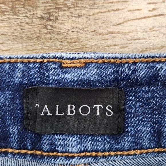 TALBOTS EVERYDAY RELAXEDJEANS - SIZE 6P - Picture 9 of 11